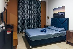 Laguardia Hotel