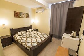 Laguardia Hotel