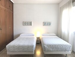 Apartamentos Turisticos La Mundial
