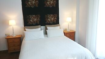 Apartamentos Turisticos La Mundial