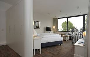 Acqua Strande Yachthotel & Restaurant