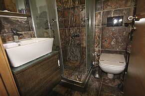 Borancik Suites
