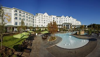 Dollywood's DreamMore Resort