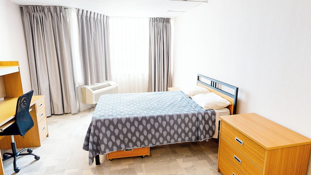 Chestnut Residence - Campus Accommodation