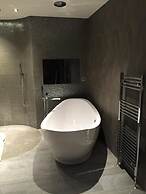 The Busby Hotel