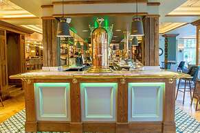 The Busby Hotel