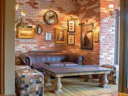 The Busby Hotel