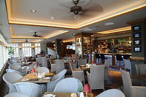 The Busby Hotel