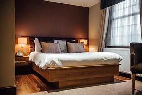 The Busby Hotel