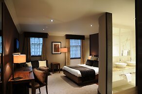 The Busby Hotel