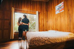 Jaguarundi Lodge
