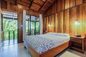 Jaguarundi Lodge