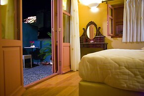 Kyveli Suites