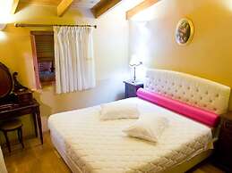 Kyveli Suites