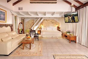 Pina Balev Inn