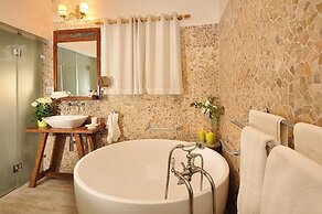 Pina Balev Inn
