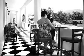 Karoo Art Hotel