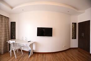 Bidwood Suite Hotel