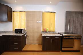 Bidwood Suite Hotel