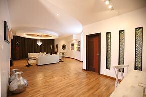 Bidwood Suite Hotel