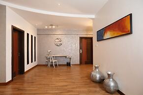 Bidwood Suite Hotel