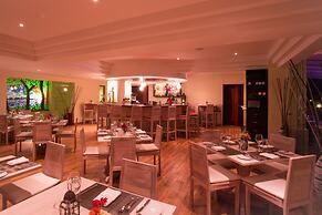 Bidwood Suite Hotel