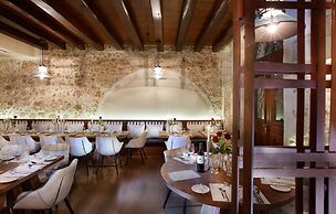Serenissima Boutique Hotel
