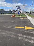 Trunk Road Motel