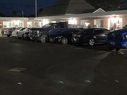 Trunk Road Motel