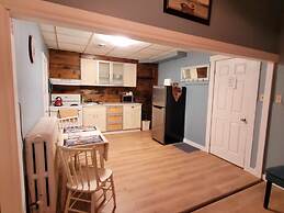 Canalside Restaurant, Inn & Kitchen store