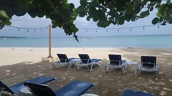Firefly Beach Cottages and Suites