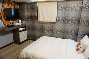 Lio Hotel
