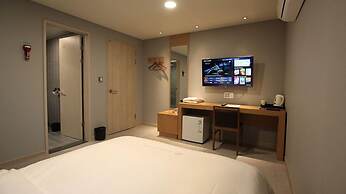 141 Mini Hotel