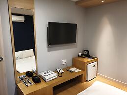 141 Mini Hotel