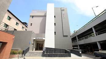 141 Mini Hotel