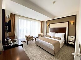 Lavin Otel