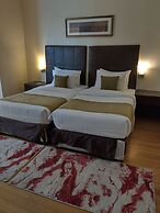 Tulip Creek Hotel Apartments