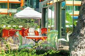 MPM Kalina Garden Hotel