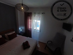 Peniche Surf Lodge - Hostel