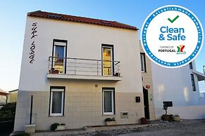 Peniche Surf Lodge - Hostel