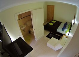 Peniche Surf Lodge - Hostel