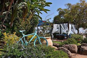 Mul Kineret Suites