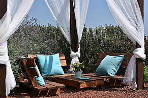 Mul Kineret Suites