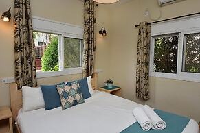 Mul Kineret Suites
