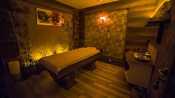 Grand Asya Hotel