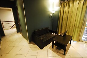 Landmark City Hotel - Hostel
