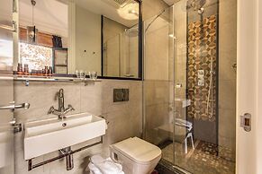 We Boutique Hotel