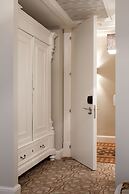 We Boutique Hotel