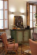 We Boutique Hotel
