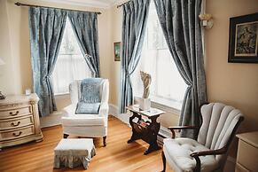 Grey Gables Inn